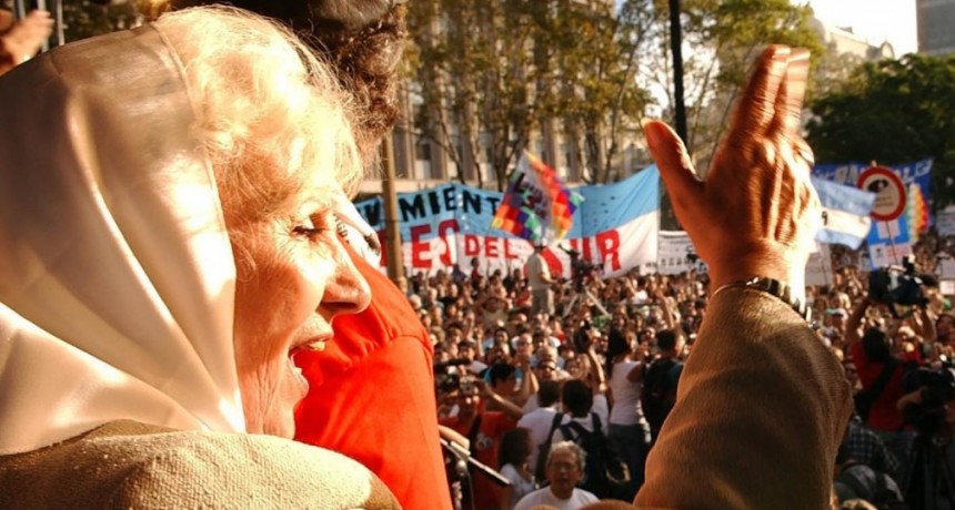  Abuelas de Plaza de Mayo junto a sindicatos lanzan 